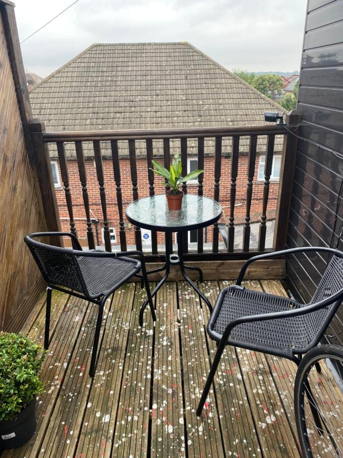 Bourne To Stay Shared Bournemouth Bagian luar foto